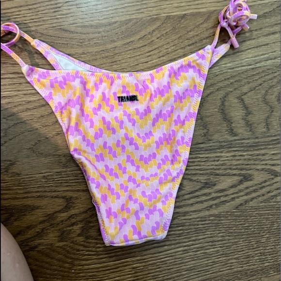 Triangl bikini set - Picture 2 of 3